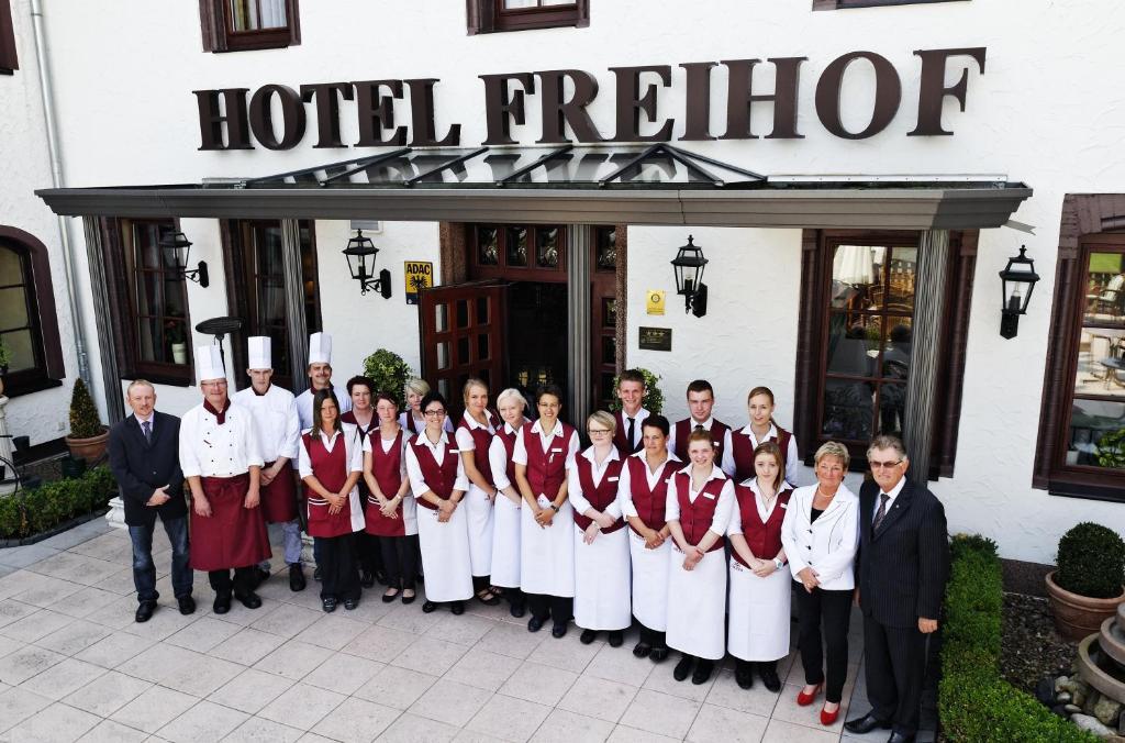 Hotel Freihof Hiddenhausen エクステリア 写真